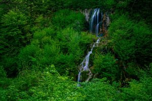 Cascada Cârșa - Comuna Bozovici din Caraș-Severin – „Capitala” Văii Almăjului devine oficial staţiune turistică de interes local