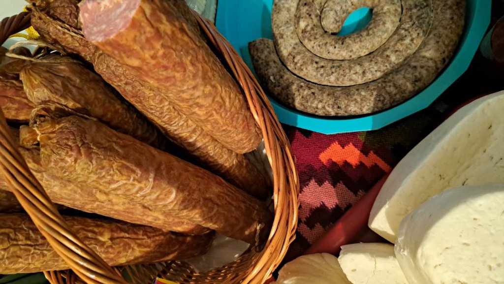 Blestemul Sarmalelor la Conacul Zăgujeni - Vest Online.ro