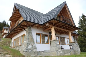 Alpina Blazna, complexul turistic din inima Munților Rodnei dezvoltat de doi tineri antreprenori