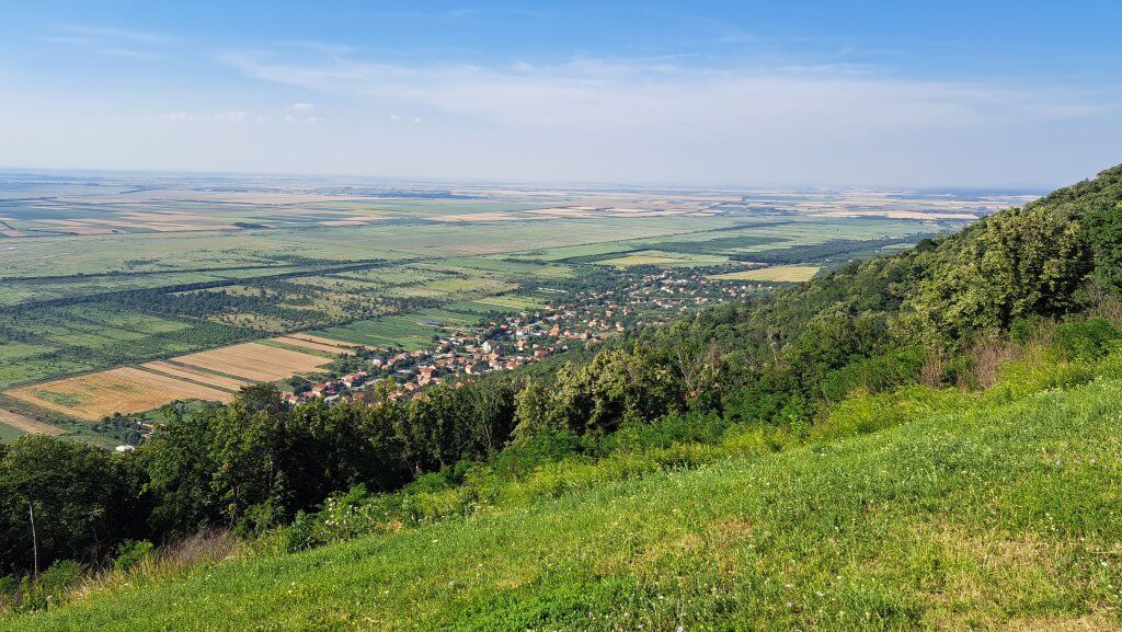 Cetatea Vârșețului. Străjerul Banatului care veghează de peste șase secole asupra pustei