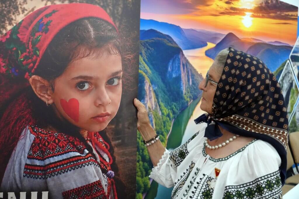 Oamenii Eșelniței – Memoria Vie a Comunității