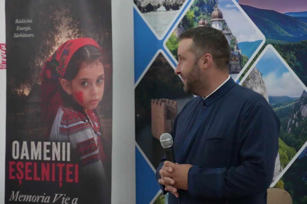 Oamenii Eșelniței – Memoria Vie a Comunității